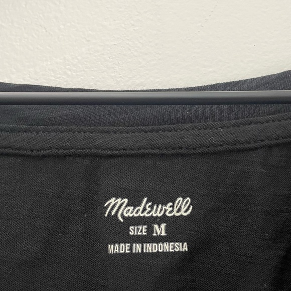 Madewell Black Tee Shirt V Neck Women’s Medium - Picture 2 of 3